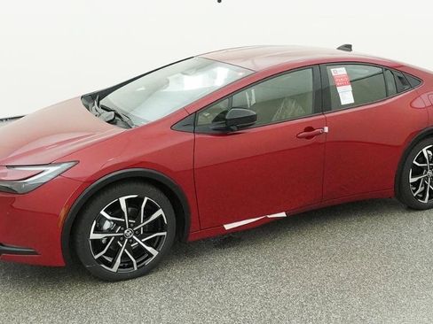 New 2026 Toyota Prius Plug-In Hybrid FWD image 13