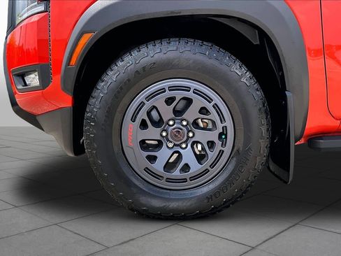 Used 2025 Nissan Frontier Pro-X w/ Pro Convenience Package RWD image 19