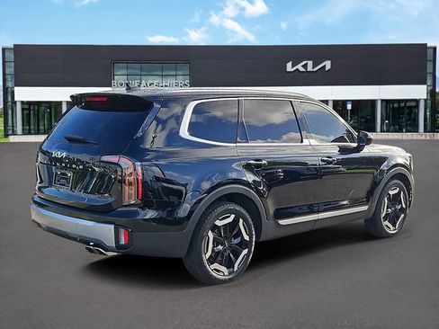 Used 2023 Kia Telluride SX FWD image 4