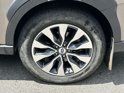 Certified 2024 Subaru Outback Limited AWD/4WD image 5