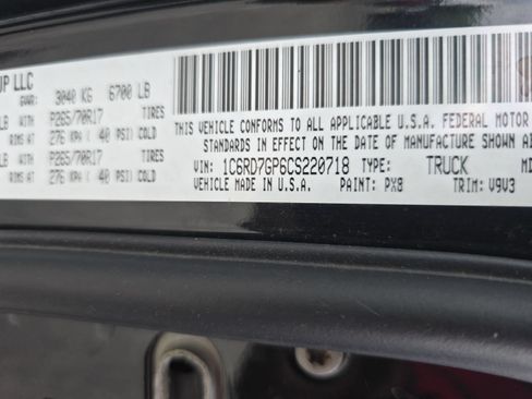 Used 2012 RAM 1500 Classic SLT AWD/4WD image 34