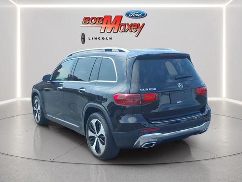 Used 2024 Mercedes-Benz GLB 250 4MATIC w/ Exclusive Package image 6