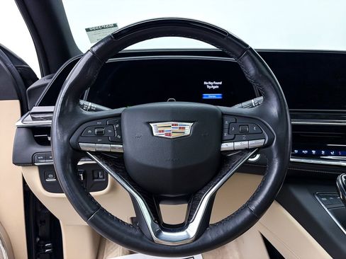Used 2023 Cadillac Escalade Premium Luxury image 33