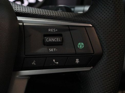 New 2025 Mitsubishi Outlander SE image 10