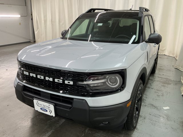 New 2026 Ford Bronco Sport Outer Banks w/ Outer Banks Tech Package+ AWD/4WD image 9
