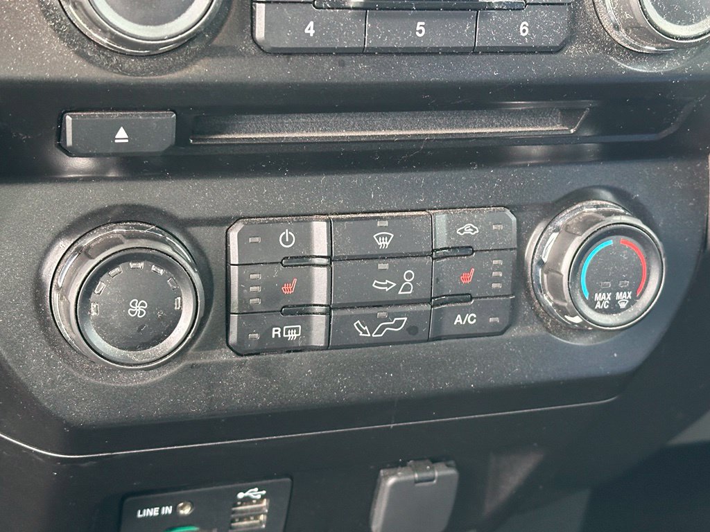 Used 2015 Ford F150 XLT w/ Equipment Group 302A Luxury AWD/4WD image 14