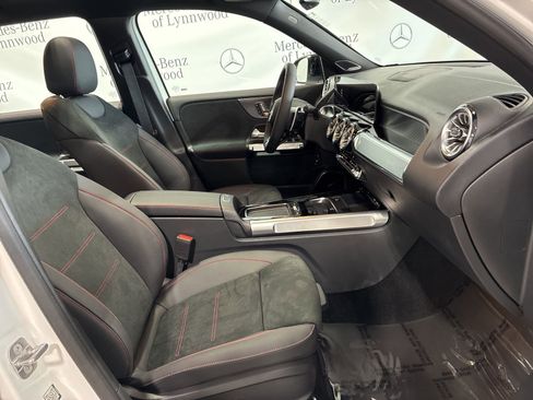 New 2026 Mercedes-Benz GLB 35 AMG 4MATIC image 15