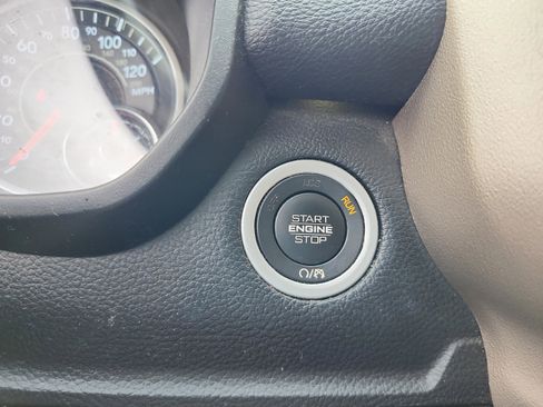 Used 2020 RAM 1500 Laramie image 21