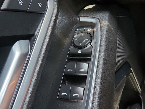 Used 2025 Chevrolet Silverado 2500 LT AWD/4WD image 17