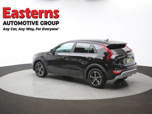 Used 2025 Kia Niro LX FWD image 50