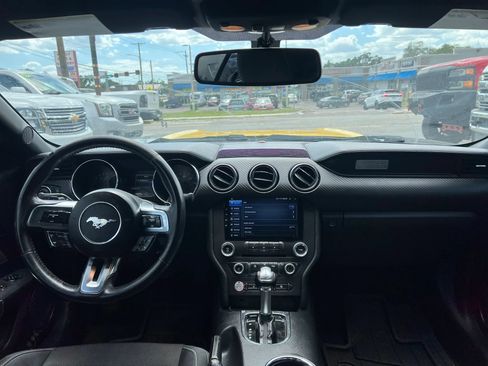 Used 2016 Ford Mustang Convertible w/ Equipment Group 051A RWD image 10