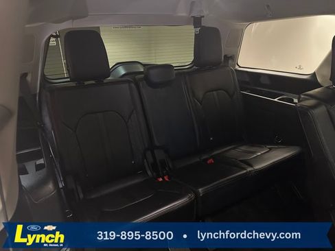 Used 2021 Ford Expedition Platinum AWD/4WD image 25