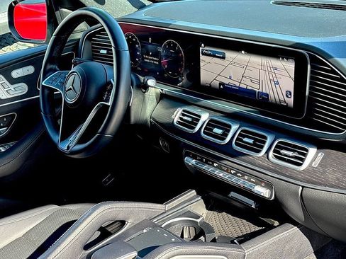 Used 2025 Mercedes-Benz GLE 450 4MATIC image 27