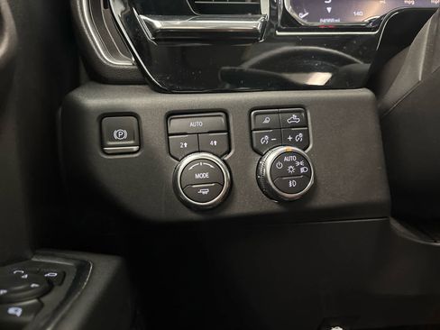 Used 2024 GMC Sierra 1500 SLT w/ SLT Convenience Package image 26