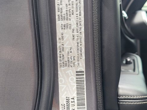 Used 2025 Jeep Grand Cherokee L Laredo w/ Luxury Tech Group I image 34