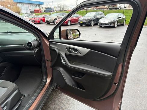 Used 2023 Chevrolet Blazer LT FWD image 11