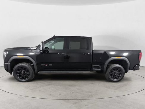 Certified 2025 GMC Sierra 2500 AT4 w/ AT4 Premium Plus Package AWD/4WD image 8