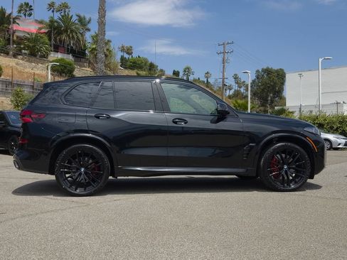 New 2026 BMW X5 xDrive40i w/ M Sport Package AWD/4WD image 17