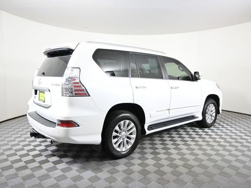 Used 2014 Lexus GX 460 w/ Premium Package AWD/4WD image 6