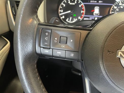 Certified 2023 Nissan Rogue SV w/ SV Premium B Package FWD image 13