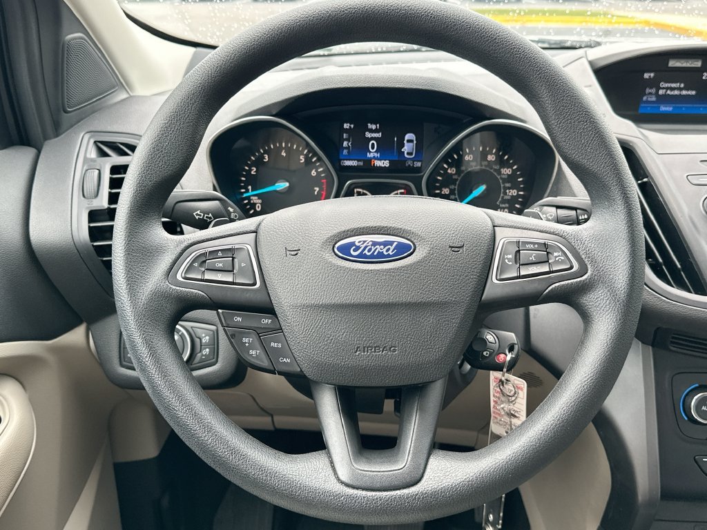 Used 2017 Ford Escape SE w/ SE Cold Weather Package AWD/4WD image 18