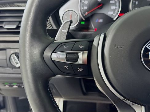 Used 2018 BMW M3 image 13