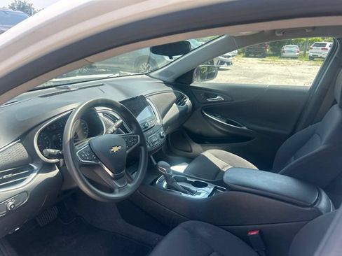 Used 2023 Chevrolet Malibu LS FWD image 5