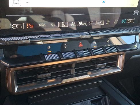 Used 2025 GMC Hummer EV 3X image 16