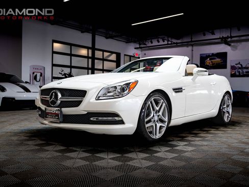 Used 2012 Mercedes-Benz SLK 350 image 5
