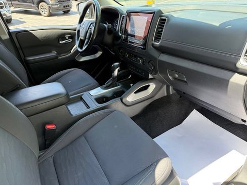 Used 2023 Nissan Frontier SV w/ SV Convenience Package AWD/4WD image 38