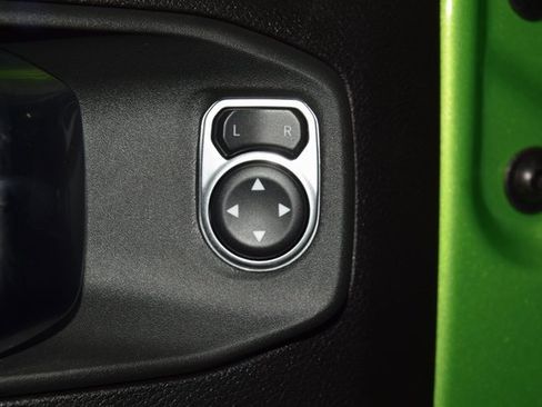 Used 2025 Jeep Wrangler Sport image 44