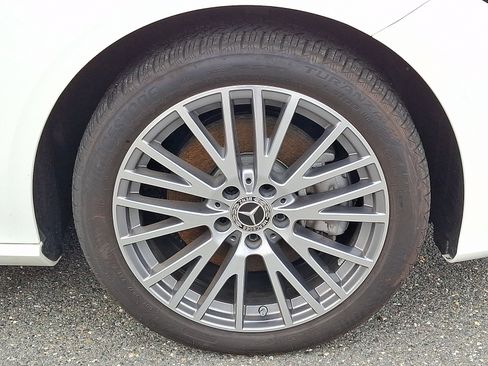 Used 2025 Mercedes-Benz CLA 250 4MATIC image 8