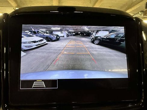 Used 2020 Chevrolet Traverse LT AWD/4WD image 25