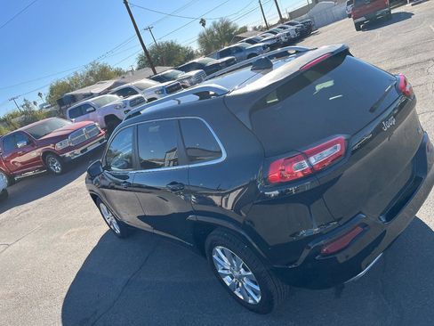 Used 2018 Jeep Cherokee Overland w/ Technology Group image 51