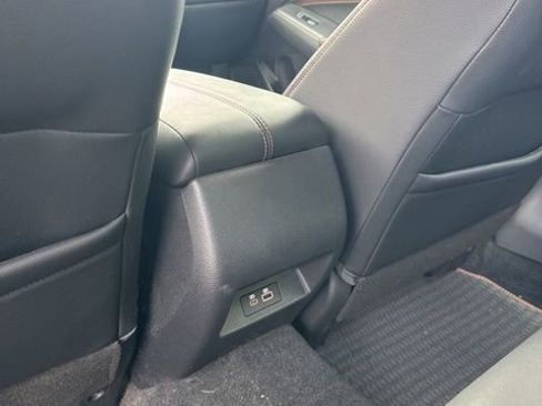 Used 2019 Nissan Altima 2.5 SR FWD image 11