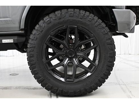 Used 2024 Ford Bronco Outer Banks AWD/4WD image 28