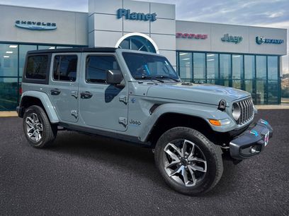 Used 2024 Jeep Wrangler Unlimited w/ Convenience Group