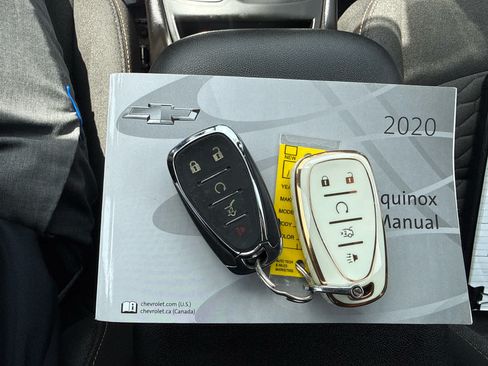 Used 2020 Chevrolet Equinox LT AWD/4WD image 23