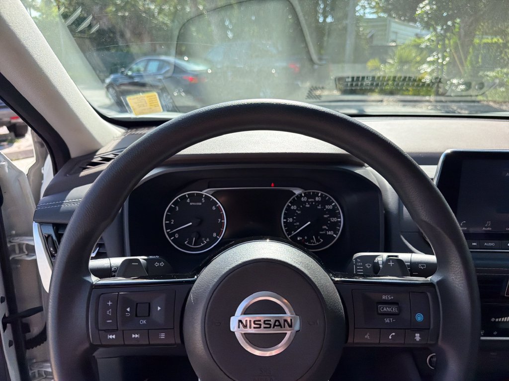 Used 2021 Nissan Rogue SV FWD image 20