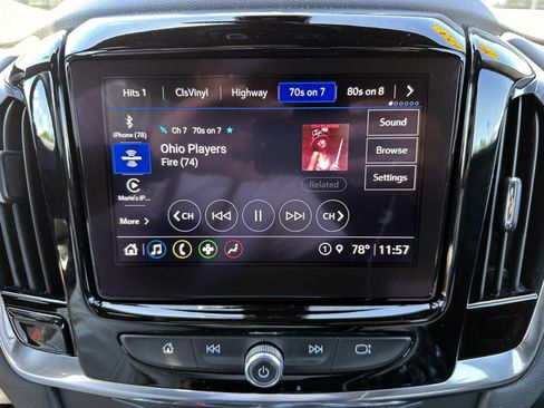 Used 2023 Chevrolet Traverse LT AWD/4WD image 21