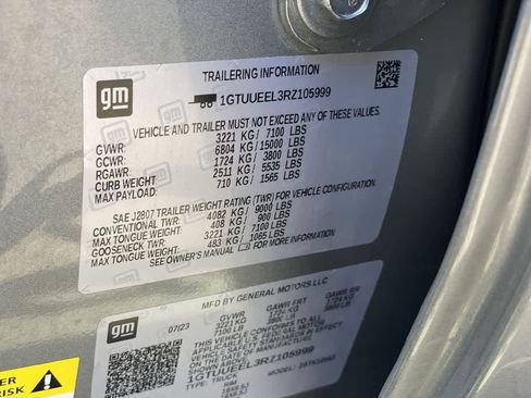 Used 2024 GMC Sierra 1500 AT4 w/ Technology Package AWD/4WD image 28