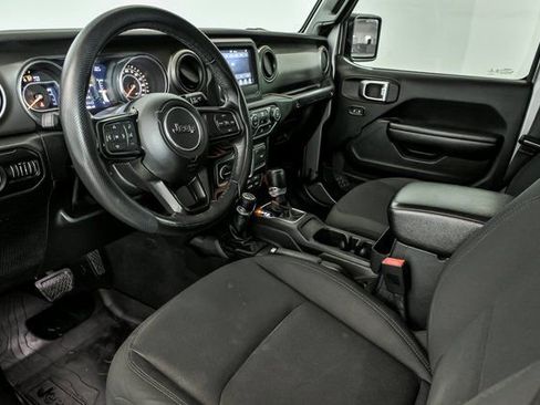 Used 2018 Jeep Wrangler Unlimited Sport S image 10