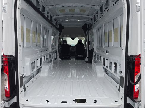 New 2026 Ford Transit 350 148 High Roof Extended image 6