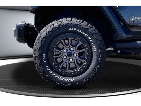 Certified 2023 Jeep Wrangler Unlimited Rubicon 392 w/ Trailer Tow Package AWD/4WD image 10