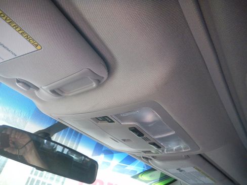 Used 2016 Toyota Camry SE image 14