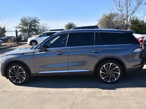 Used 2022 Lincoln Aviator Reserve w/ Equipment Group 201A image 8