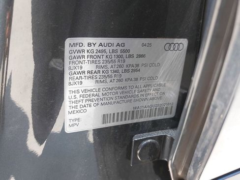 Used 2025 Audi Q5 Premium w/ Convenience Package AWD/4WD image 11