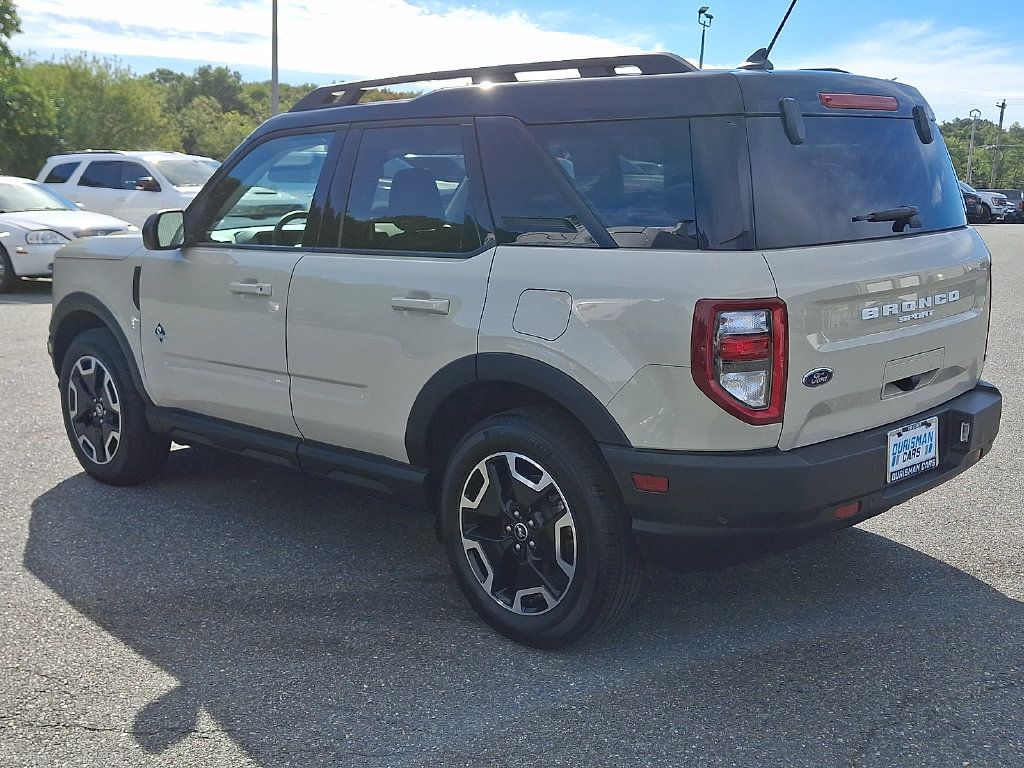 Used 2024 Ford Bronco Sport Outer Banks w/ Tech Package AWD/4WD image 4