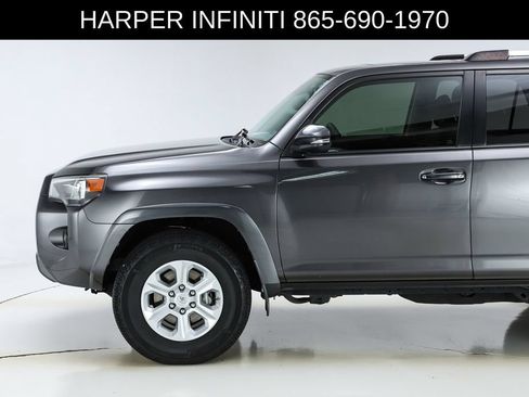 Used 2020 Toyota 4Runner SR5 Premium w/ Moonroof Package AWD/4WD image 3