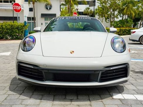 Used 2021 Porsche 911 Carrera 4 image 8